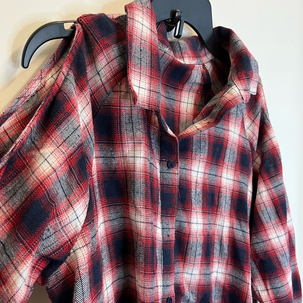 Lizard Thick Red, White, and Blue Flannel with Open Shoulders Size: Small